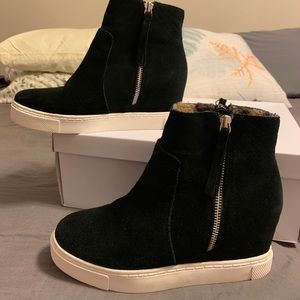 Steve Madden faux fur lined wedges